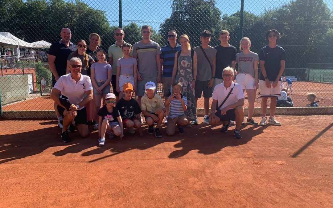 Besuch der LTC-Jugend beim Bundesligaspiel im TC Bredeney 🎾